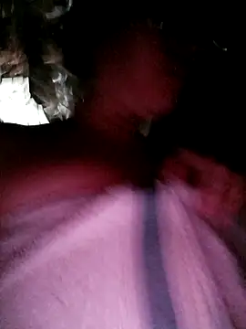 Snapshot of Piafisher1 chatting on 09/14/25, 10:03 Piafisher1 online show from 09/14/25, 10:03