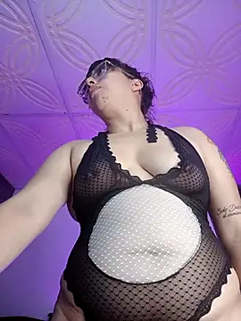 Snapshot of Piafisher1 chatting on 09/27/25, 11:10 Piafisher1 online show from 09/27/25, 11:10