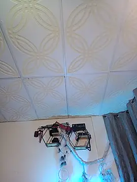 Snapshot of Piafisher1 chatting on 10/01/25, 01:22 Piafisher1 online show from 10/01/25, 01:22