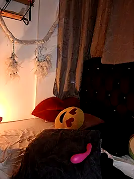 Snapshot of Piafisher1 chatting on 10/06/25, 11:29 Piafisher1 online show from 10/06/25, 11:29