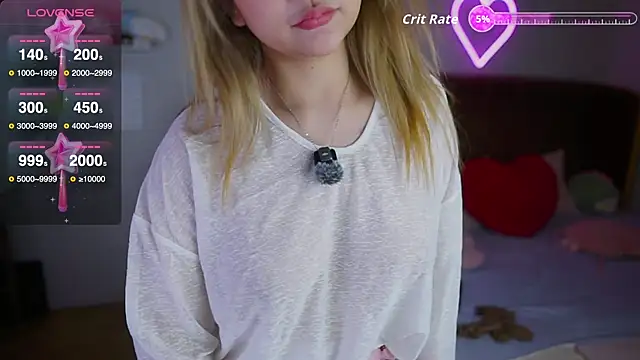 Snapshot of laybunny1 chatting on 10/03/25, 07:11 laybunny1 online show from 10/03/25, 07:11