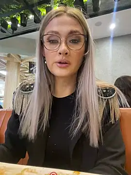 IsabellaDeRosa online show from 12/26/24, 11:43
