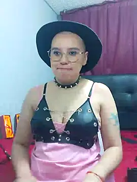 Snapshot of TamySweetness chatting on 12/21/24, 01:58 TamySweetness online show from 12/21/24, 01:58