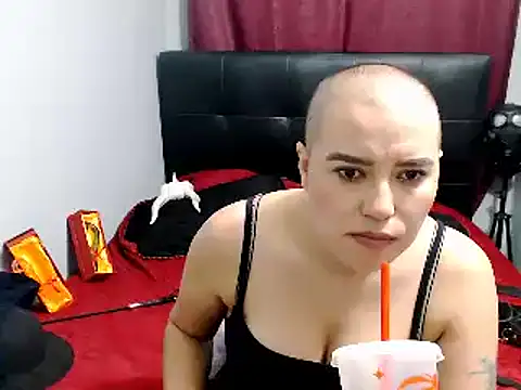 Snapshot of TamySweetness chatting on 12/23/24, 10:55 TamySweetness online show from 12/23/24, 10:55