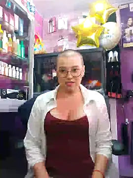 Snapshot of TamySweetness chatting on 01/19/25, 06:21 TamySweetness online show from 01/19/25, 06:21