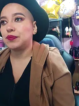 Snapshot of TamySweetness chatting on 03/05/25, 01:17 TamySweetness online show from 03/05/25, 01:17