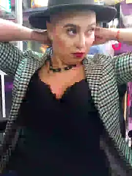 Snapshot of TamySweetness chatting on 03/07/25, 02:23 TamySweetness online show from 03/07/25, 02:23