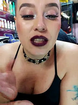 Snapshot of TamySweetness chatting on 03/19/25, 04:02 TamySweetness online show from 03/19/25, 04:02