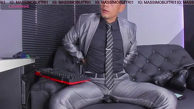 massimo g online show from 05/10/26, 11:48