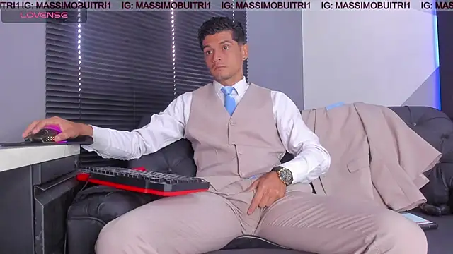 massimo g online show from 06/17/26, 01:12