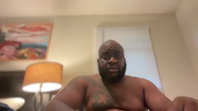 Snapshot of africandickxxl chatting on 09/30/25, 10:37 africandickxxl online show from 09/30/25, 10:37