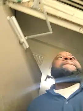 Snapshot of africandickxxl chatting on 10/08/25, 10:57 africandickxxl online show from 10/08/25, 10:57