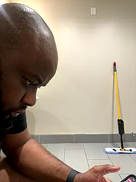 Snapshot of africandickxxl chatting on 10/25/25, 11:51 africandickxxl online show from 10/25/25, 11:51