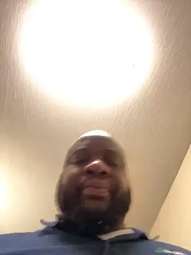 Snapshot of africandickxxl chatting on 11/23/25, 01:22 africandickxxl online show from 11/23/25, 01:22