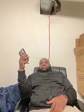 Snapshot of africandickxxl chatting on 12/01/25, 02:22 africandickxxl online show from 12/01/25, 02:22