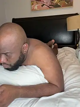 Snapshot of africandickxxl chatting on 12/15/25, 11:09 africandickxxl online show from 12/15/25, 11:09