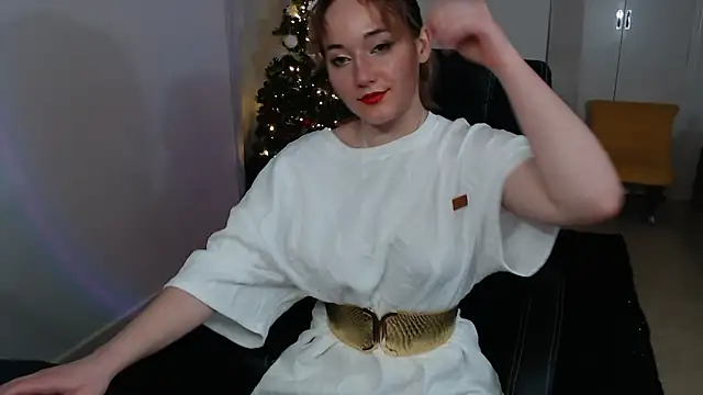 Snapshot of Crystal-dreamt chatting on 11/20/25, 10:04 Crystal-dreamt online show from 11/20/25, 10:04