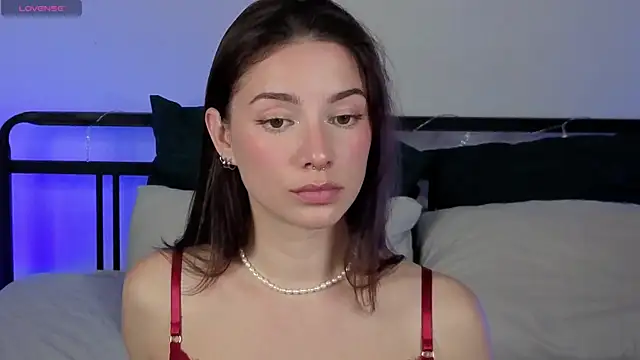 Snapshot of sinthiaroze chatting on 09/14/25, 05:56 sinthiaroze online show from 09/14/25, 05:56