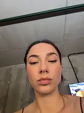 Snapshot of sinthiaroze chatting on 11/01/25, 08:00 sinthiaroze online show from 11/01/25, 08:00