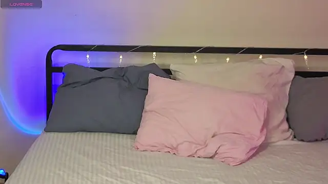 Snapshot of sinthiaroze chatting on 11/22/25, 05:23 sinthiaroze online show from 11/22/25, 05:23