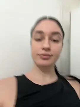 moniqque online show from 10/04/25, 10:35