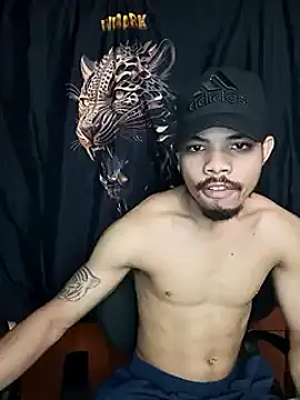 Snapshot of danidiazto2023 chatting on 02/03/25, 08:35 danidiazto2023 online show from 02/03/25, 08:35