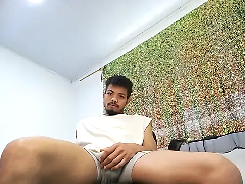 Snapshot of danidiazto2023 chatting on 02/11/25, 09:14 danidiazto2023 online show from 02/11/25, 09:14