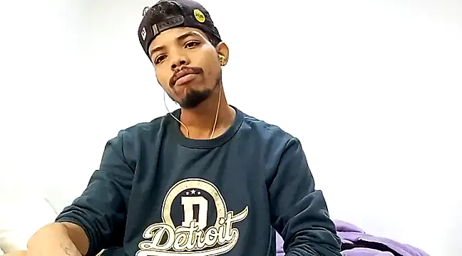 Snapshot of danidiazto2023 chatting on 03/16/25, 09:58 danidiazto2023 online show from 03/16/25, 09:58