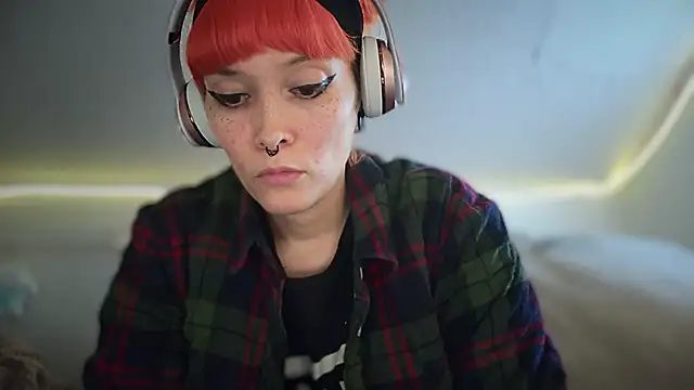 FRRANNKIE online show from 10/10/25, 02:54