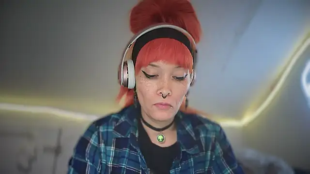 FRRANNKIE online show from 10/17/25, 05:48