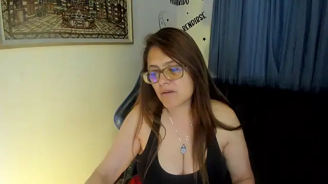 Ivette Shaira online show from 07/15/26, 11:37
