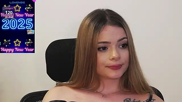 Snapshot of Kailynn_Moenn chatting on 01/02/25, 08:57 Kailynn Moenn online show from 01/02/25, 08:57