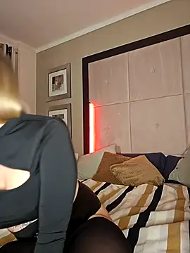 TARA-FUN online show from 10/30/25, 06:08