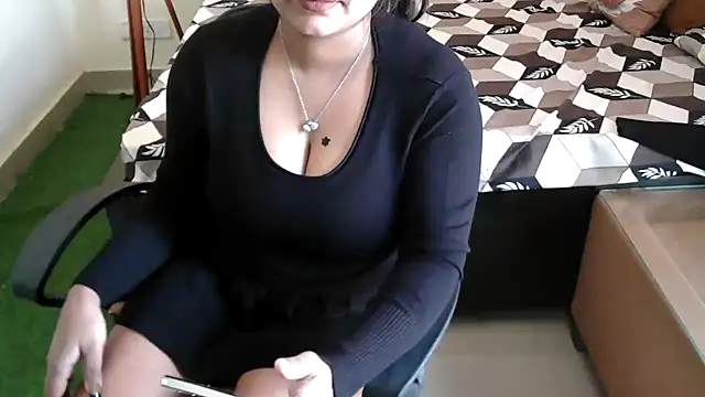 shivi moto online show from 12/12/24, 08:14