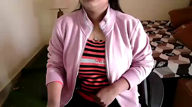 shivi moto online show from 12/17/24, 06:02