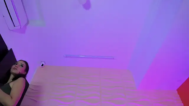 LucianaCarter online show from 02/13/25, 03:50