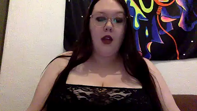 Snapshot of Sexycurvyemilyy chatting on 02/12/26, 08:37 Sexycurvyemilyy online show from 02/12/26, 08:37
