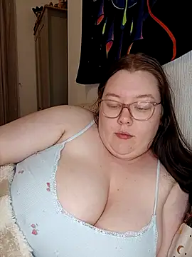 Snapshot of Sexycurvyemilyy chatting on 03/09/26, 10:03 Sexycurvyemilyy online show from 03/09/26, 10:03