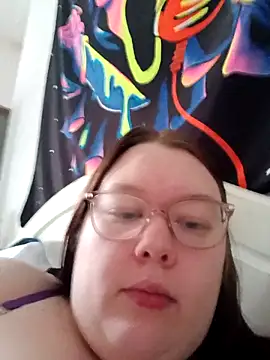 Snapshot of Sexycurvyemilyy chatting on 05/09/26, 02:44 Sexycurvyemilyy online show from 05/09/26, 02:44