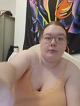 Sexycurvyemilyy online show from 07/08/26, 09:30