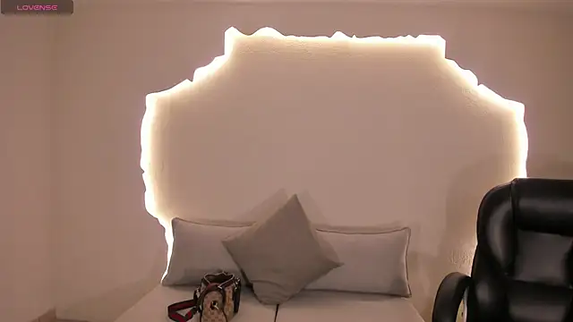 SophiePalmer online show from 07/26/26, 12:23