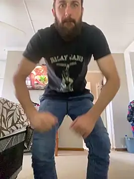 Snapshot of Dieselxxx09 chatting on 10/29/25, 12:40 Dieselxxx09 online show from 10/29/25, 12:40