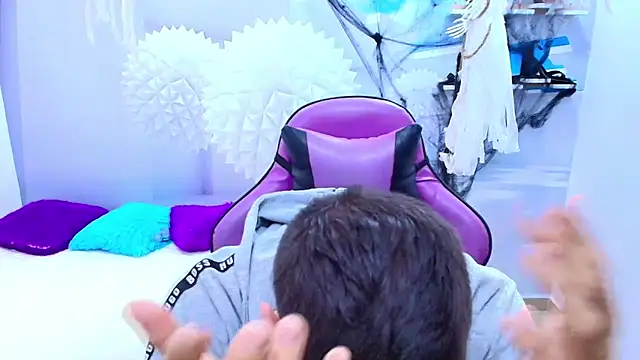 DEIBY BABY online show from 10/27/25, 06:45