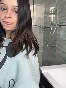 Selena G69 online show from 12/19/25, 05:31