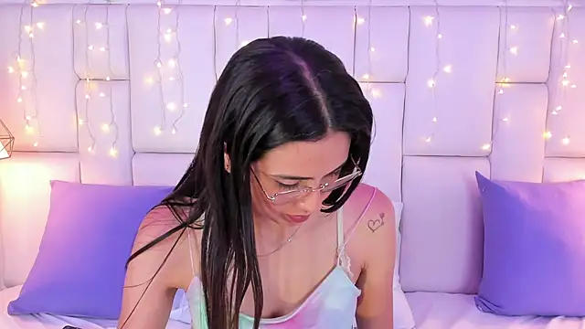 SarahSophia  online show from 01/15/25, 05:37