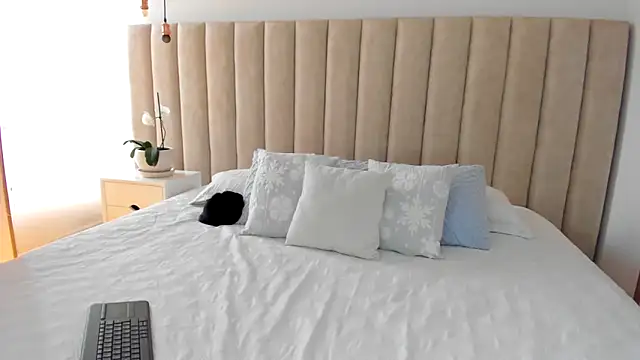 Snapshot of dara__ chatting on 02/01/25, 08:26 dara online show from 02/01/25, 08:26