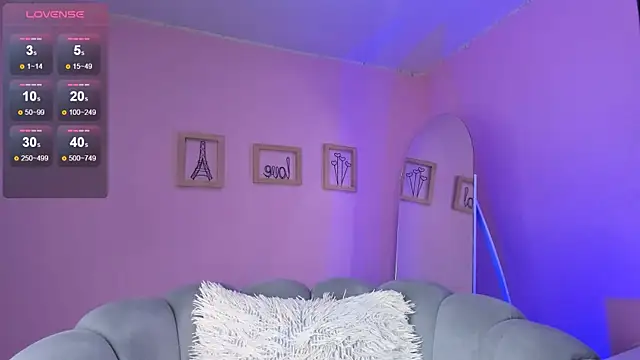 Snapshot of AmyOlimpo chatting on 02/19/25, 03:50 AmyOlimpo online show from 02/19/25, 03:50