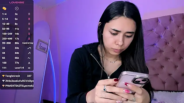 Snapshot of AmyOlimpo chatting on 02/20/25, 03:23 AmyOlimpo online show from 02/20/25, 03:23