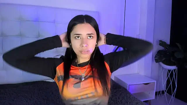 Snapshot of AmyOlimpo chatting on 03/14/25, 10:49 AmyOlimpo online show from 03/14/25, 10:49