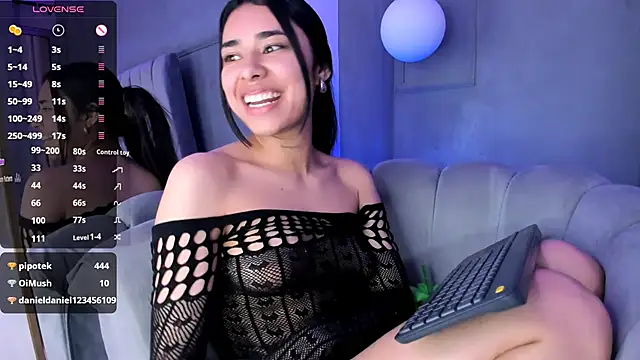 Snapshot of AmyOlimpo chatting on 03/20/25, 08:09 AmyOlimpo online show from 03/20/25, 08:09